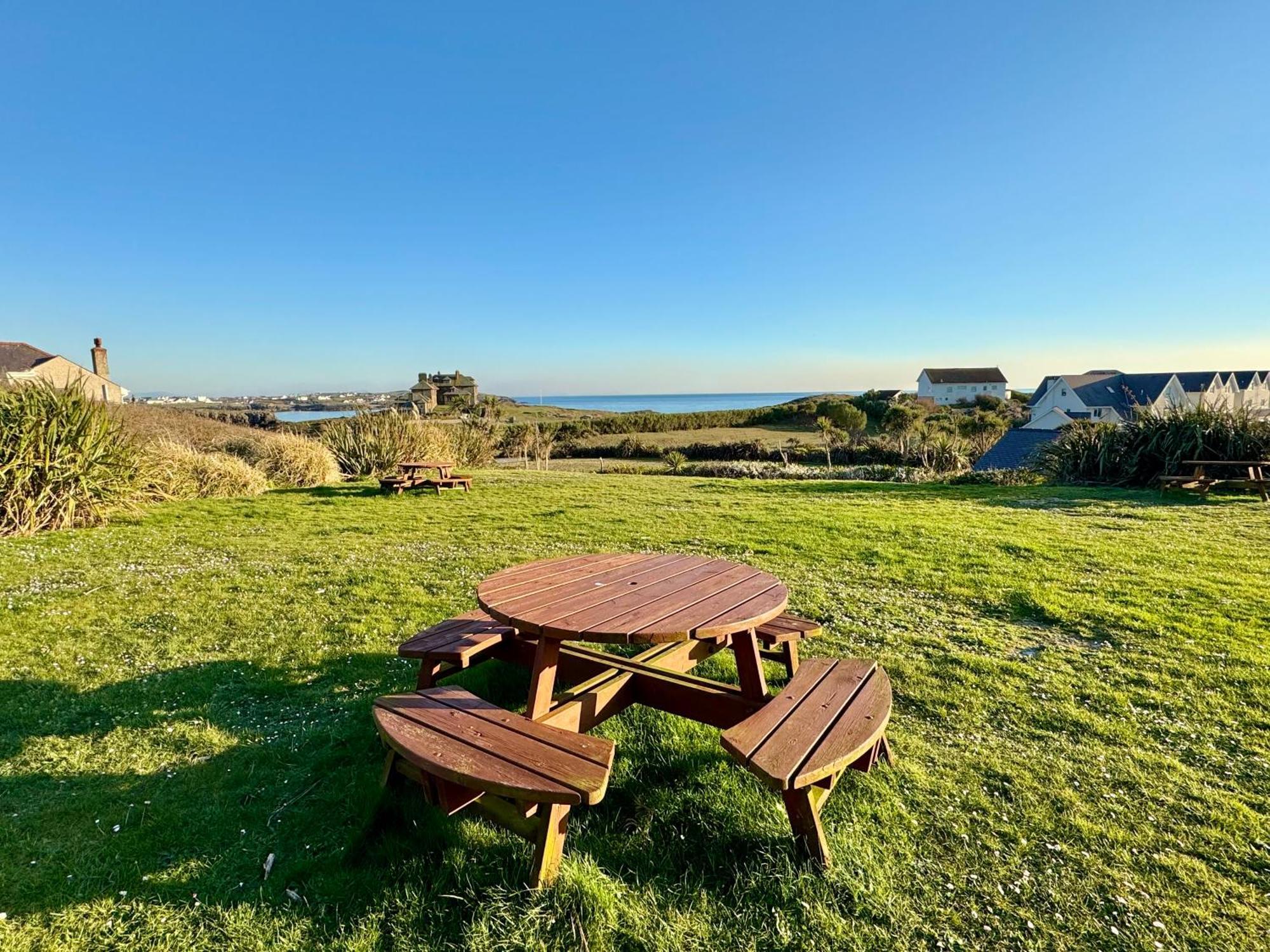 Lagoon View - Sea View- Pet Friendly - 2 Bed Apt - En-Suite Trearddur Dış mekan fotoğraf
