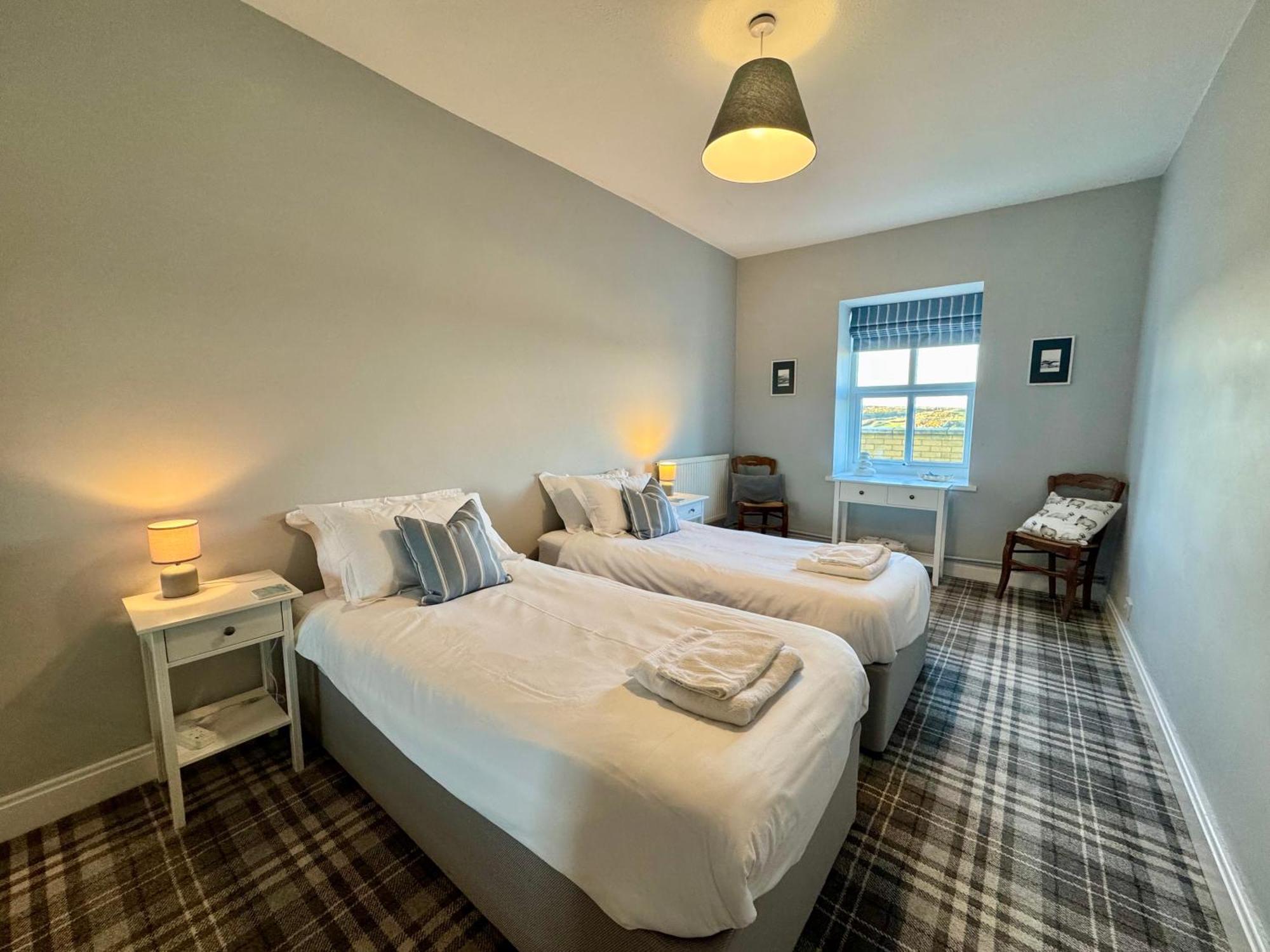 Lagoon View - Sea View- Pet Friendly - 2 Bed Apt - En-Suite Trearddur Dış mekan fotoğraf