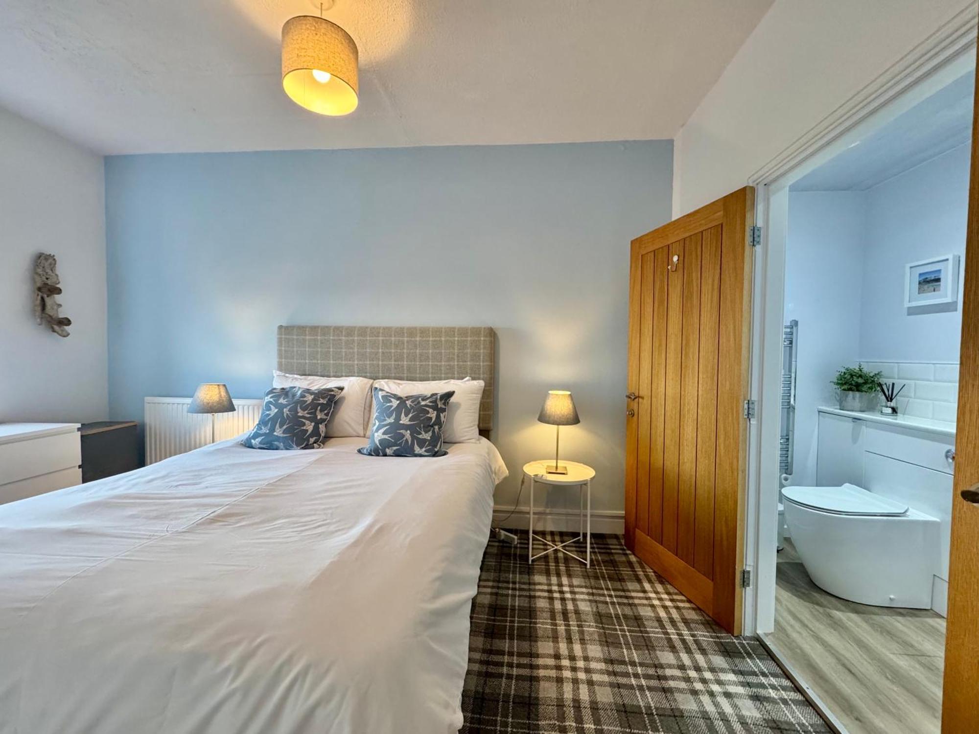 Lagoon View - Sea View- Pet Friendly - 2 Bed Apt - En-Suite Trearddur Dış mekan fotoğraf