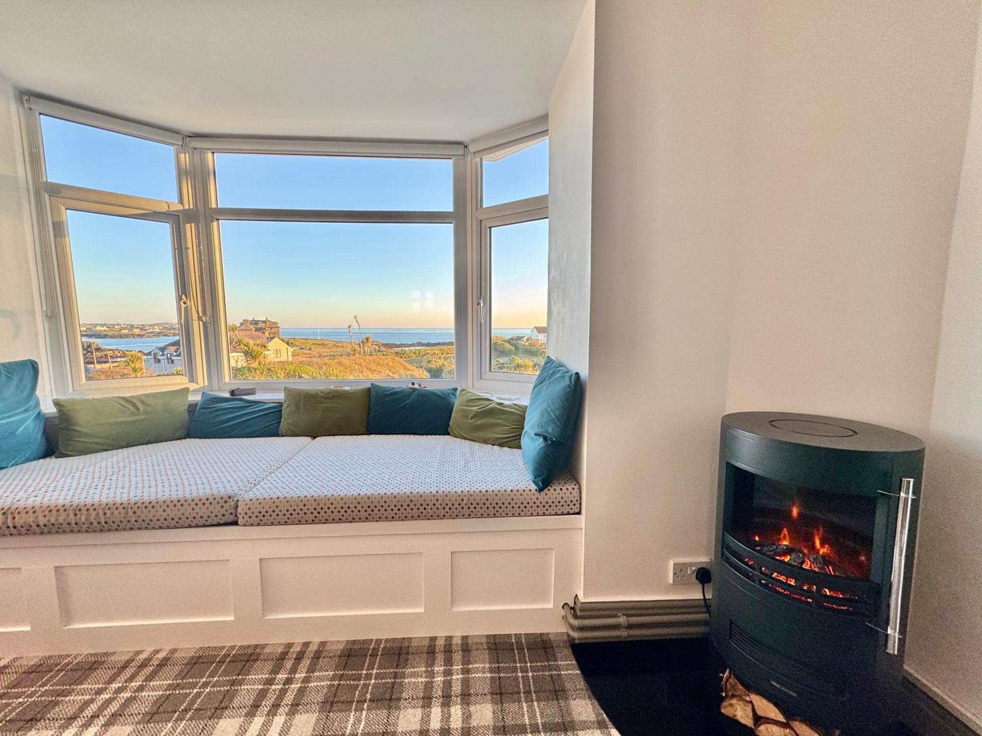 Lagoon View - Sea View- Pet Friendly - 2 Bed Apt - En-Suite Trearddur Dış mekan fotoğraf